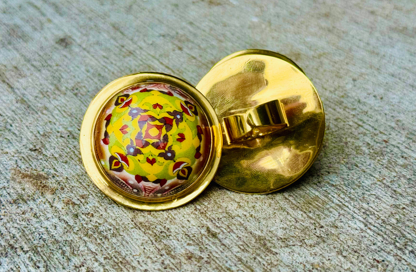 Vivid Kaleidoscope ring